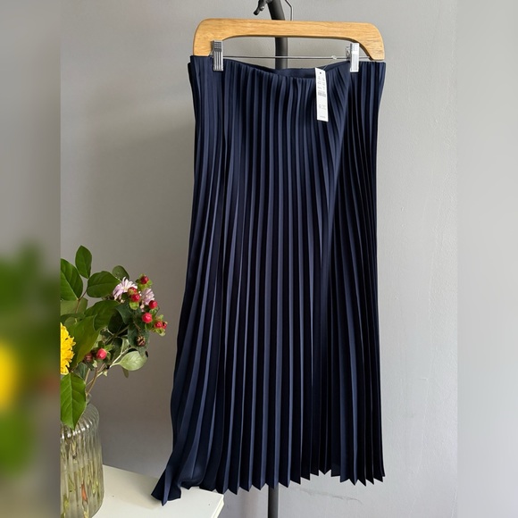 J. Crew Dresses & Skirts - NWT J. Crew Navy Blue A-Line Pleated Skirt